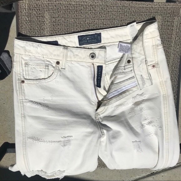 Sold on MERC! - Picture 4 of 8